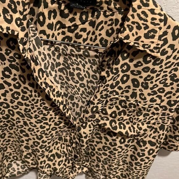 Sanctuary button front tie waist leopard print top oversized button down Small - Picture 5 of 5